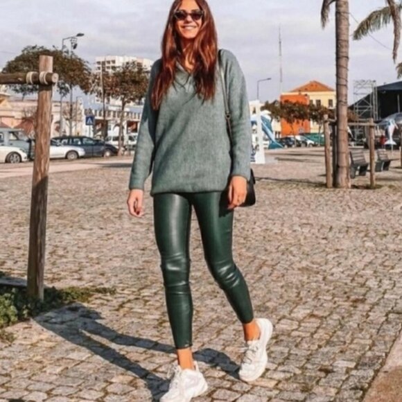New Zara Faux Leather High Rise Blogger Favorite Green Legging Pants NWT Size XS - Picture 10 of 17